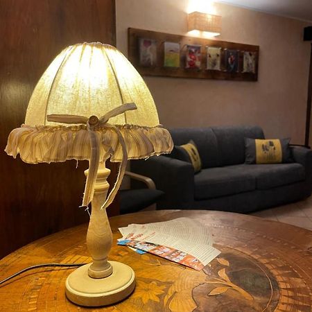Апартаменти Nel Vecchio Borgo Веррес Екстер'єр фото